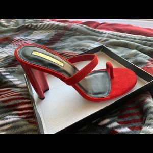 2 for $10‼️Open toe heels black and red